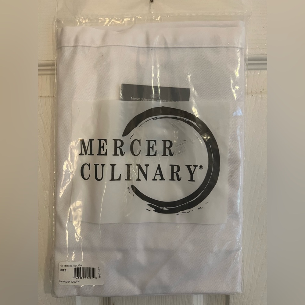 Mercer Culinary Apron - NIP